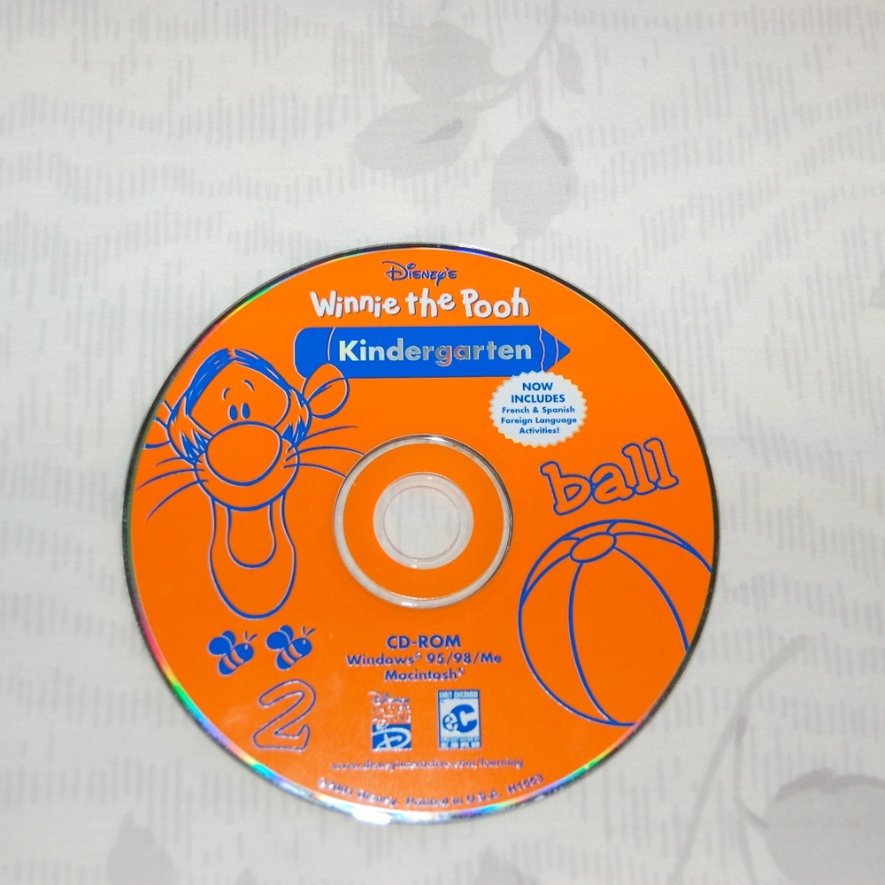 Disney's Winnie the Pooh Kindergarten CD for PC